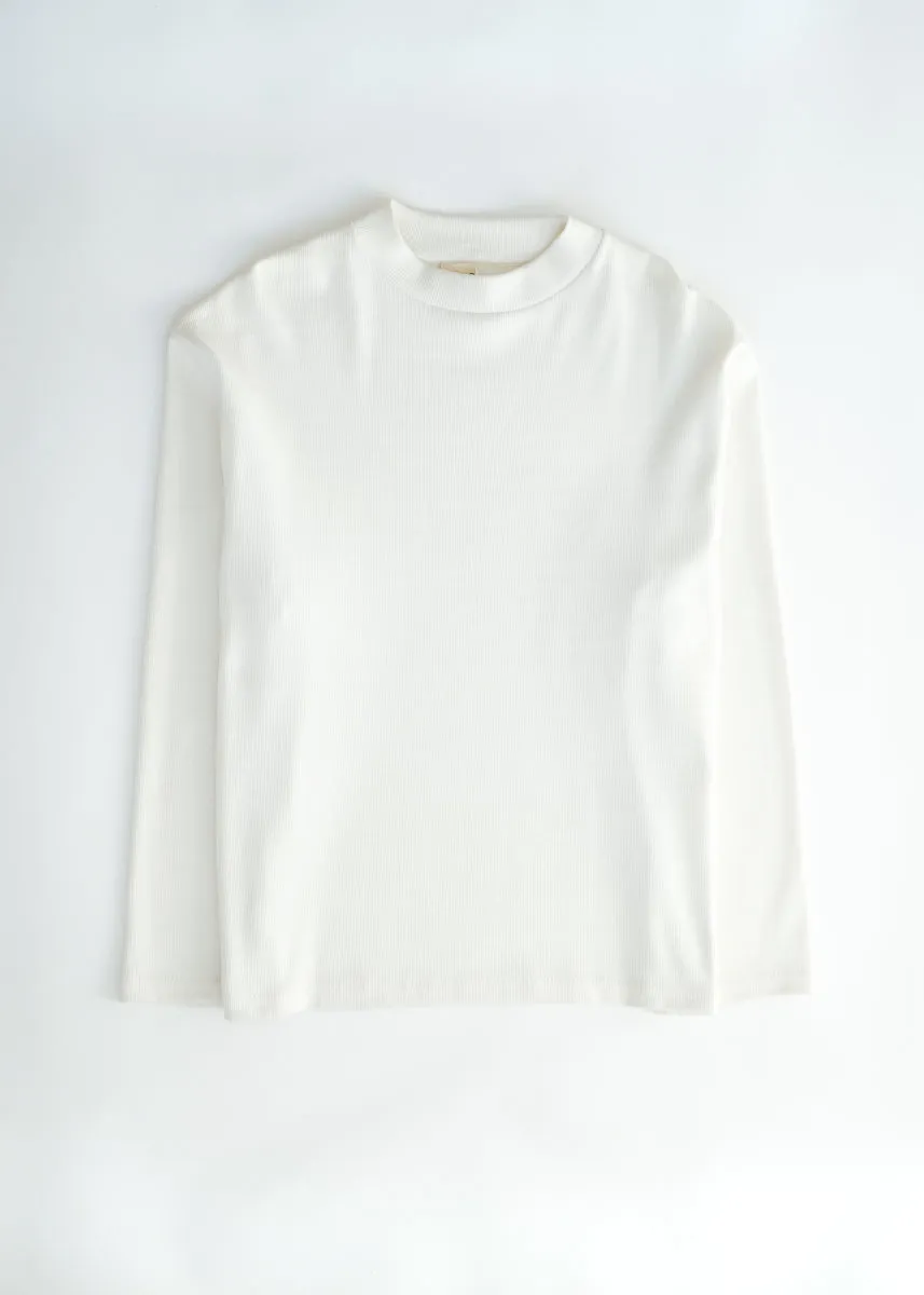 04 / Turtleneck White