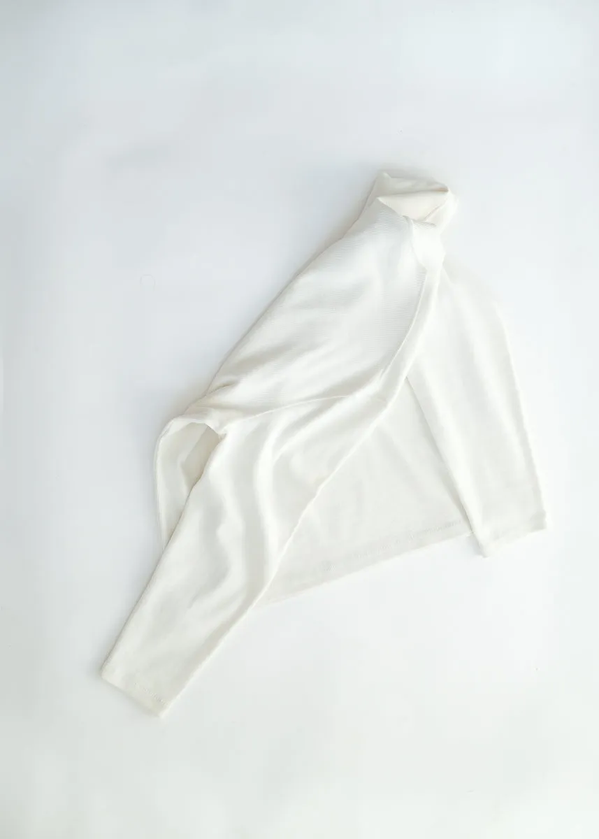 04 / Turtleneck White