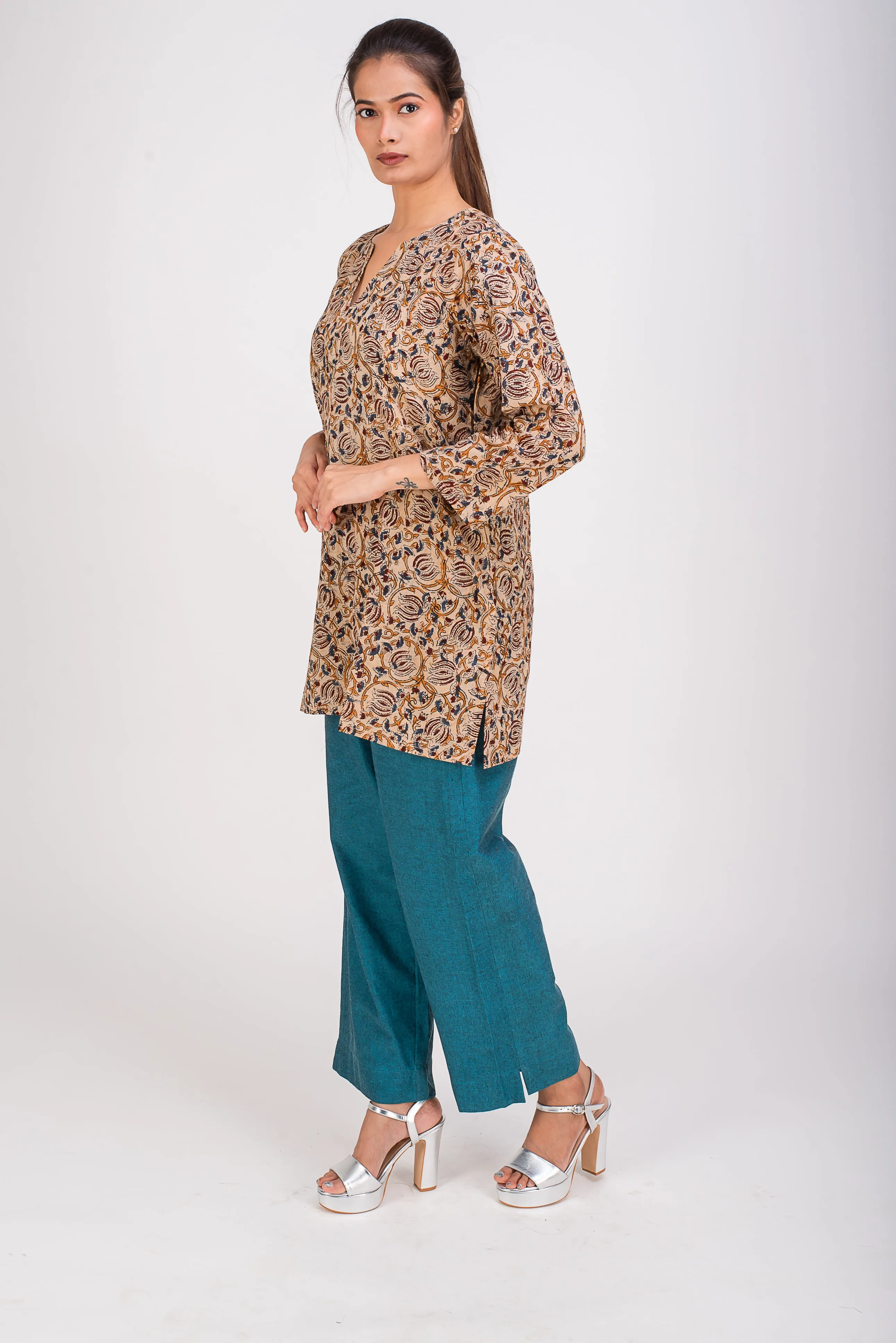 587-136 "Tara" Womens Tunic Top