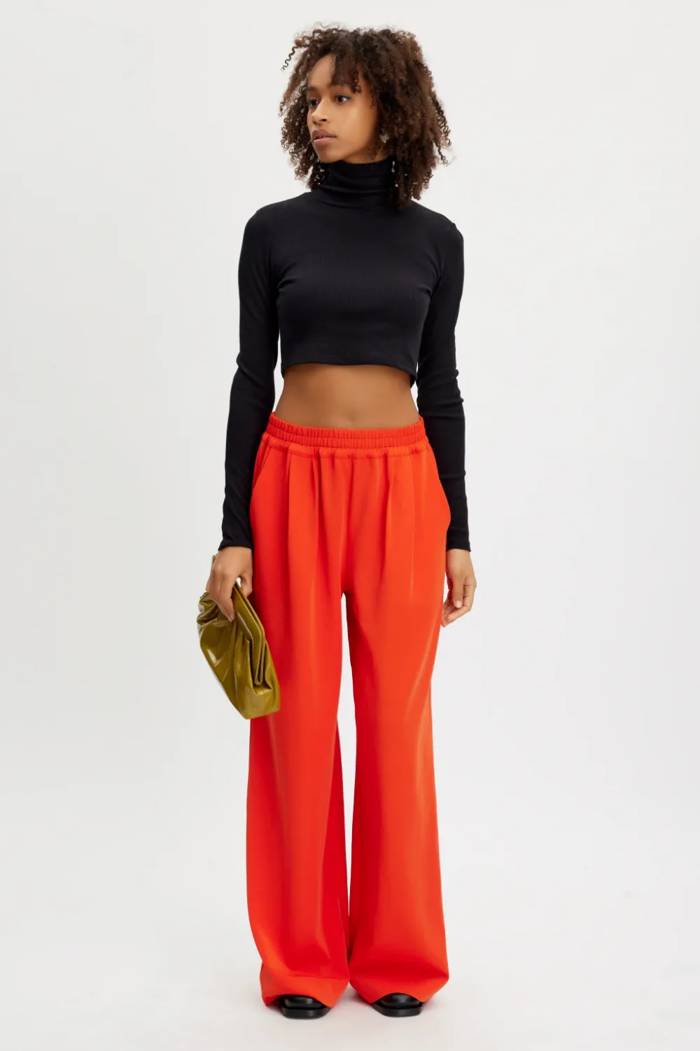 Drew Cropped Rolled Neck in Black