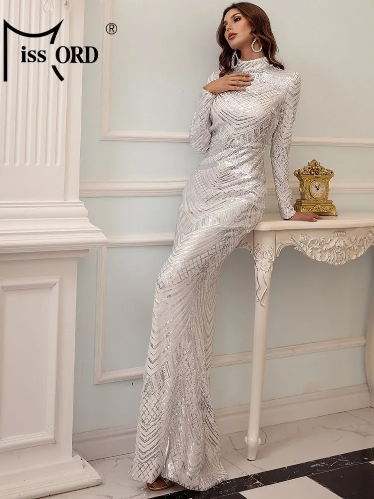 Elegant Reflective Evening Gown for Women