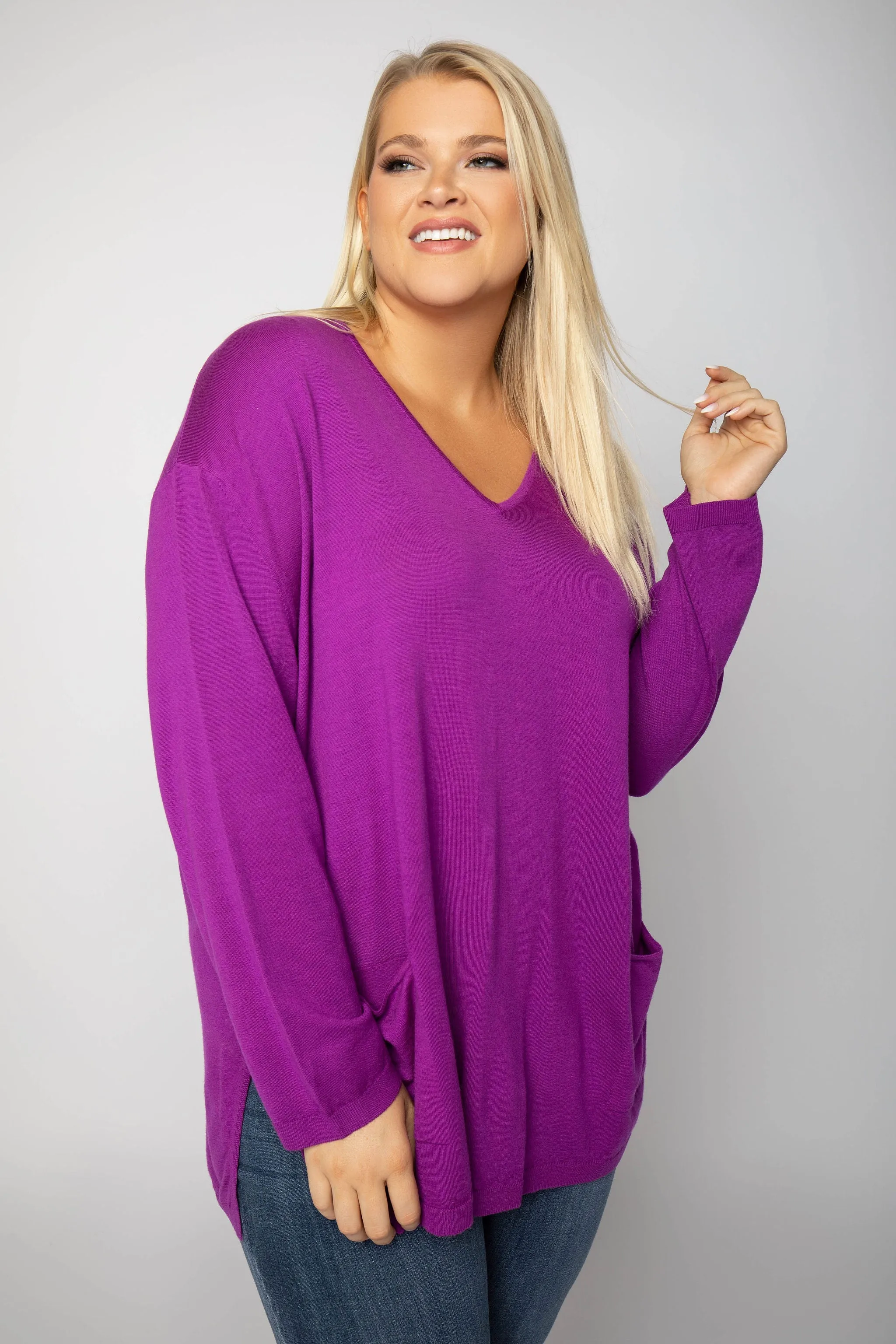 MERINO V-NECK PULLOVER