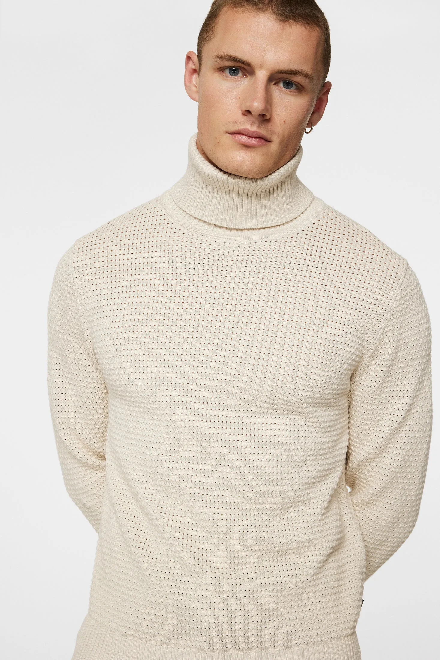 Olivero Turtleneck Sweater / Moonbeam