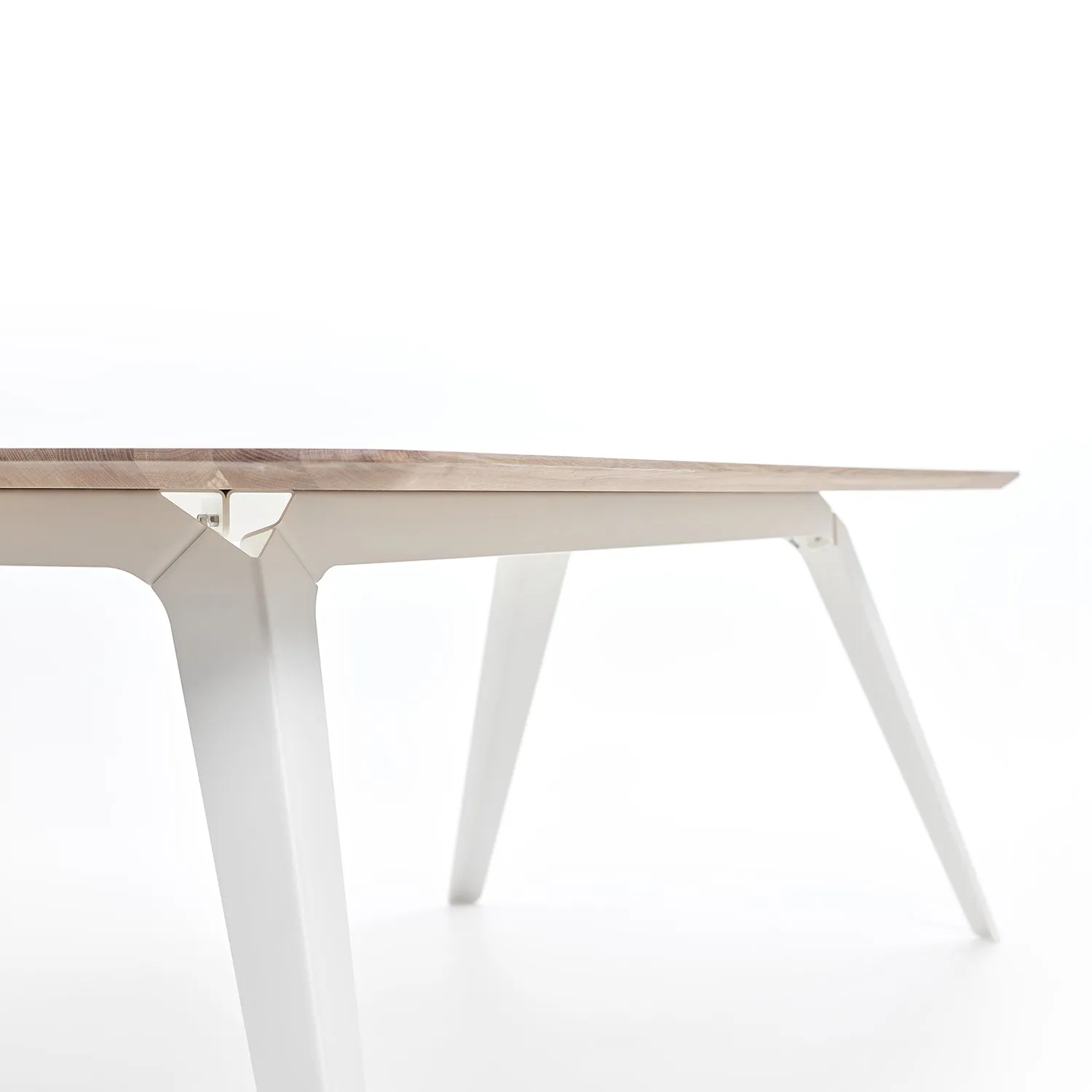 puik | fold table | solid oak   white base 200x95cm - LC