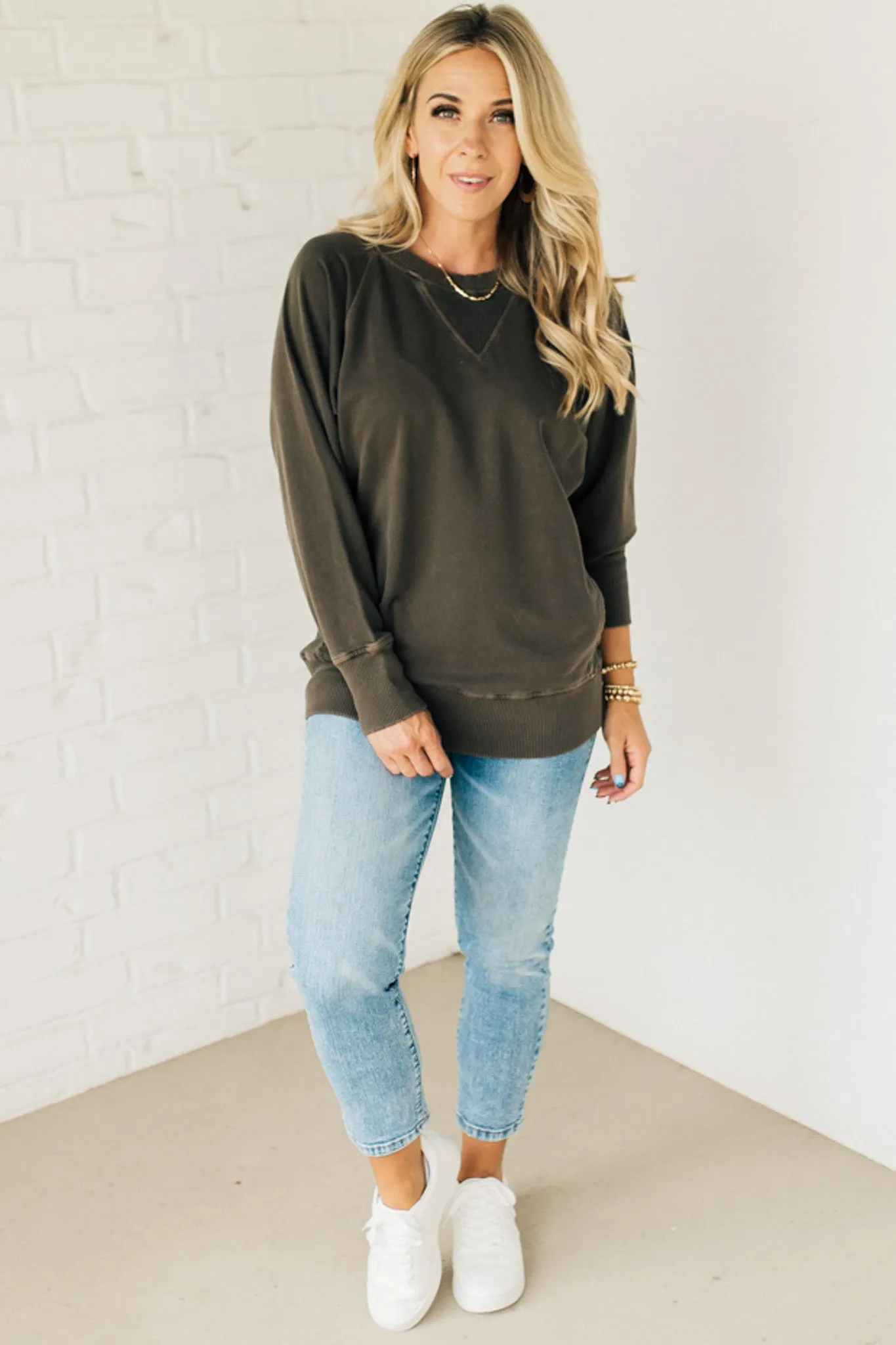 Ribbed Accent Pocketed Pullover