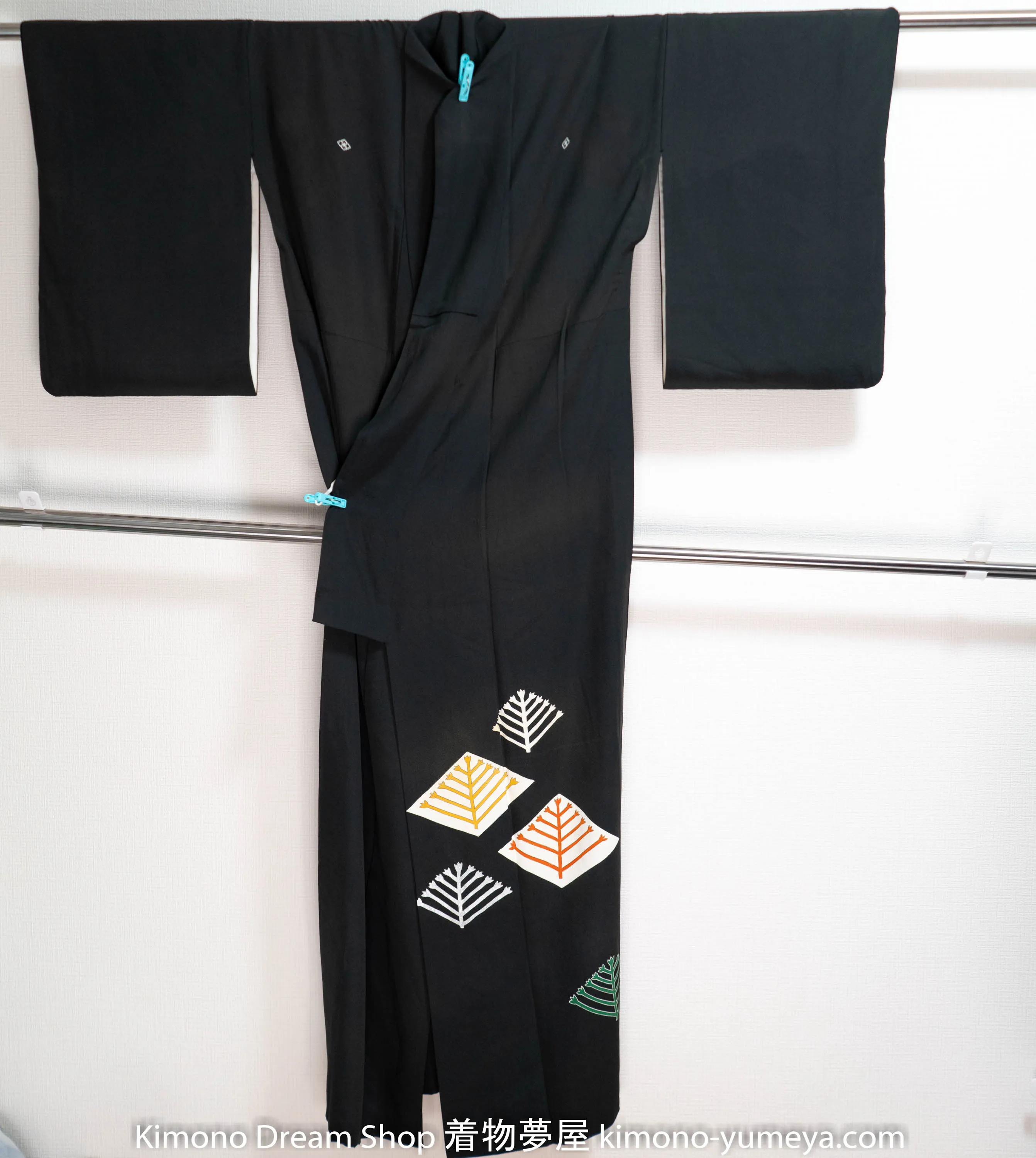 Simple Diamonds Kuro Tomesode - Vintage Japanese Formal Women's Robe - Abstract Plants