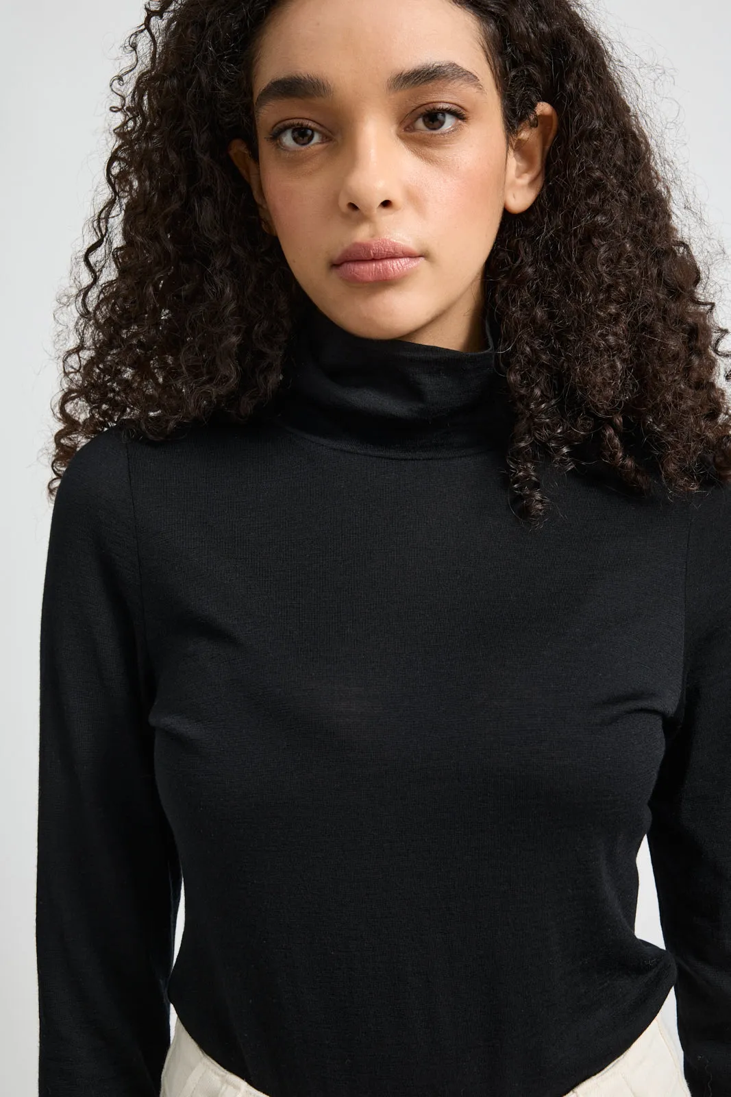 TURTLE NECK MERINO TEE