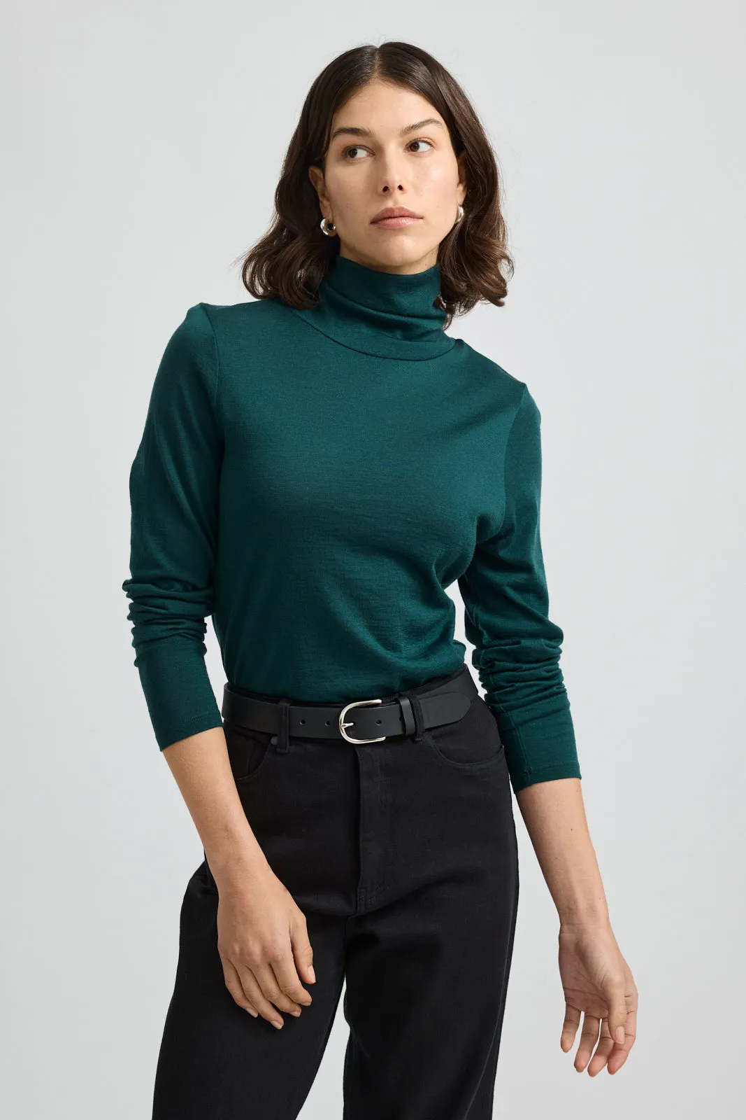 TURTLE NECK MERINO TEE