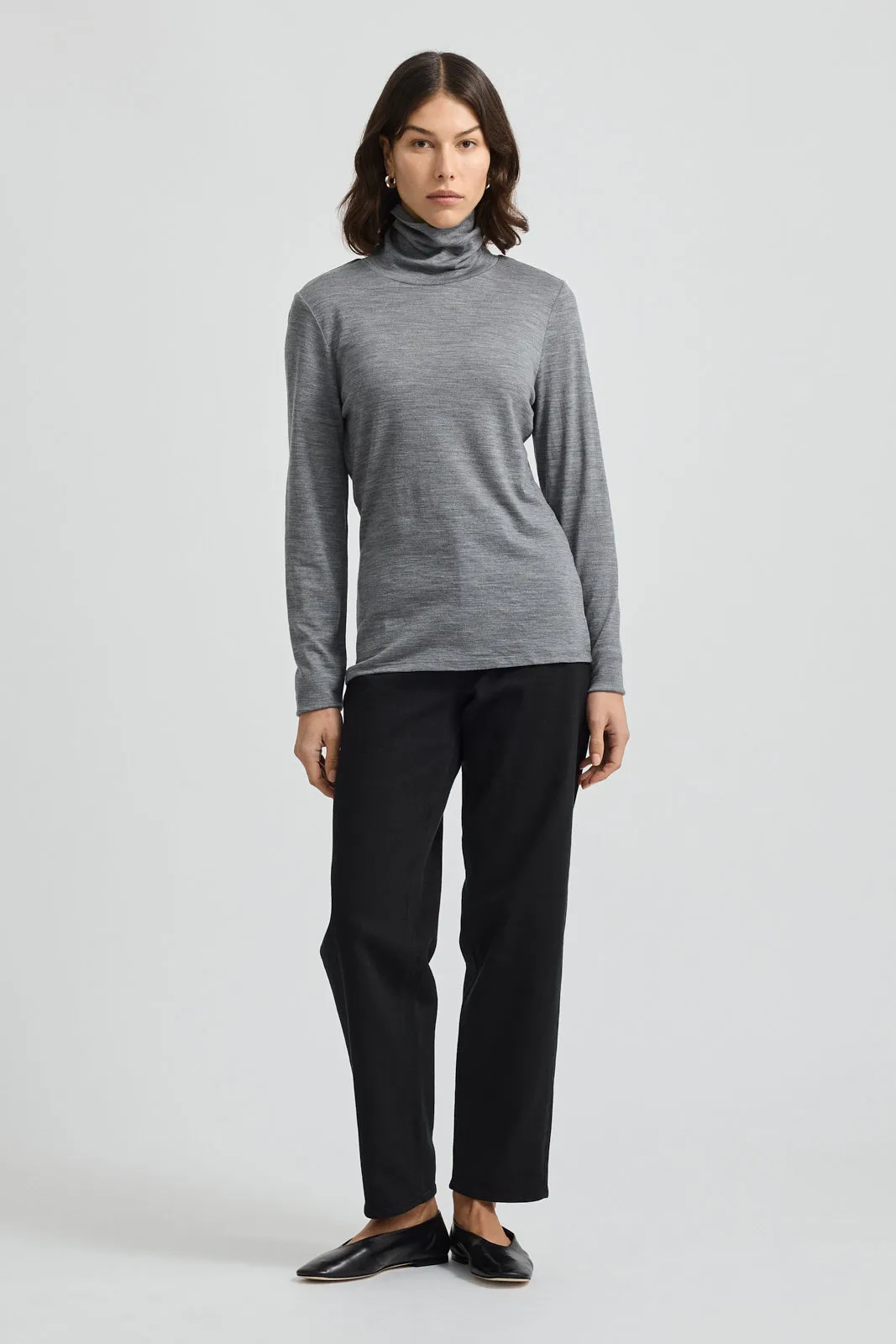 TURTLE NECK MERINO TEE