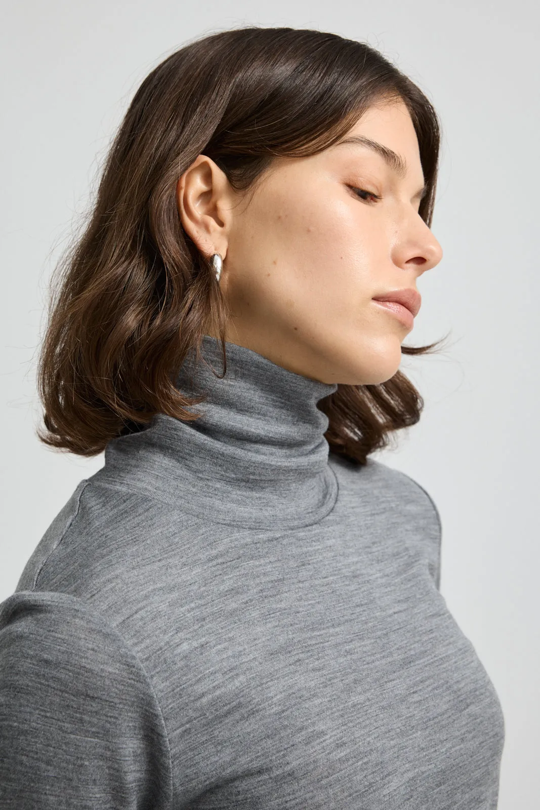 TURTLE NECK MERINO TEE