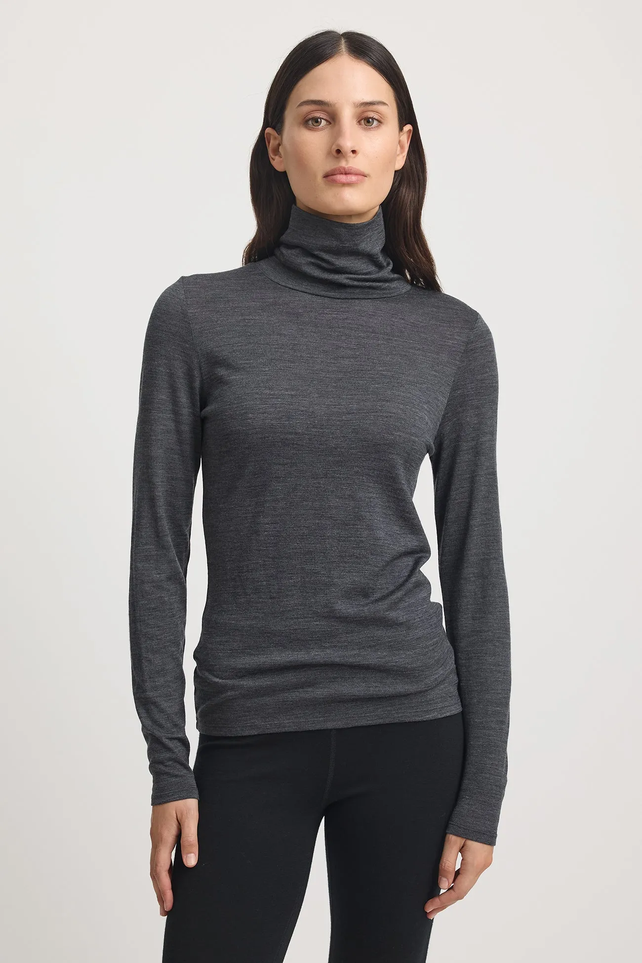 TURTLE NECK MERINO TEE