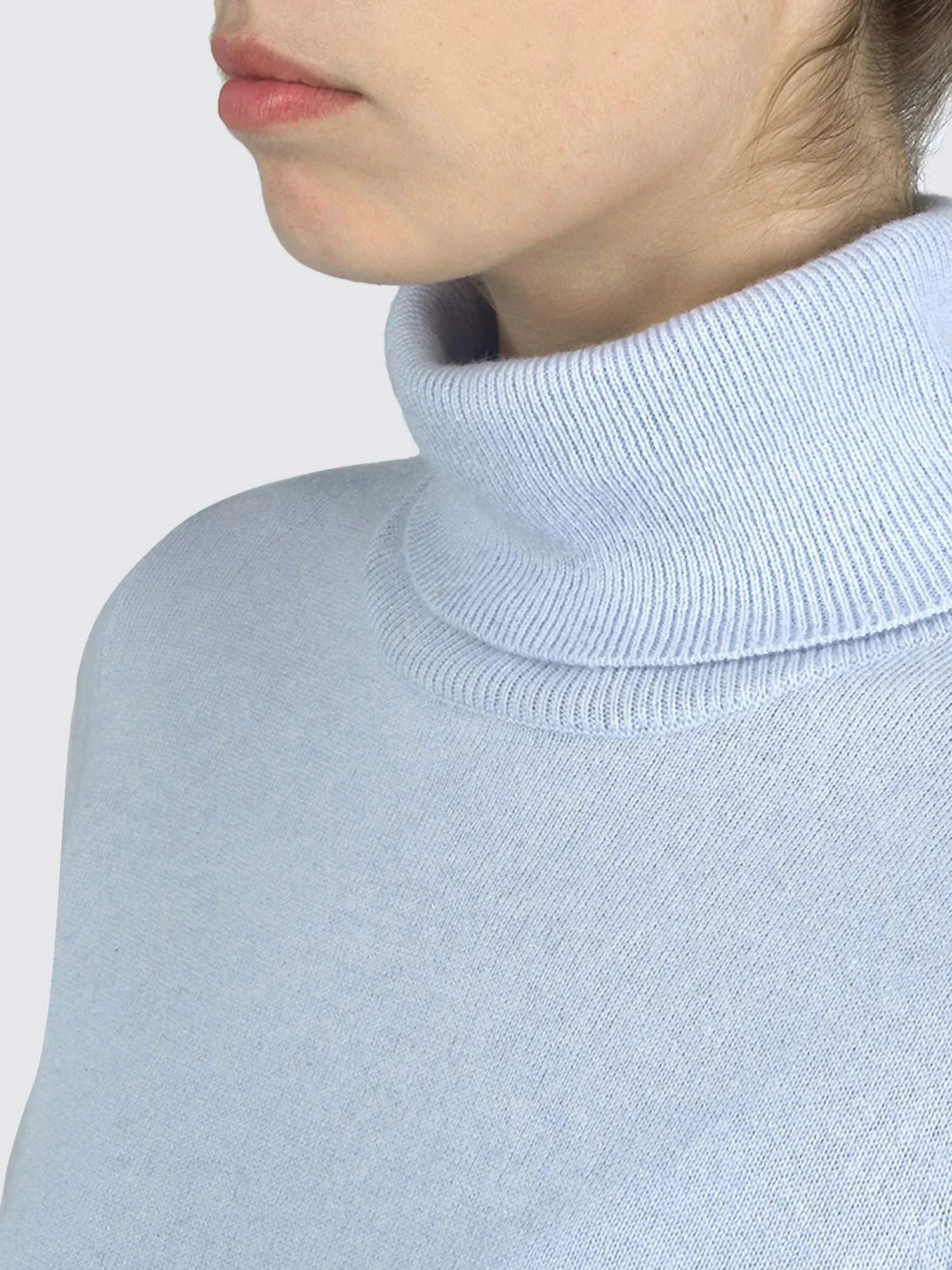 Turtleneck Slimfit Sweater_Baby Blue