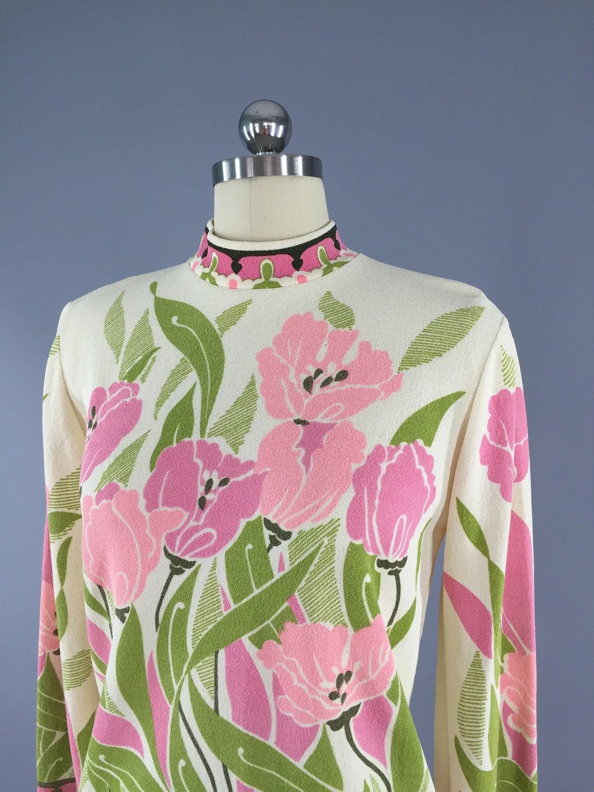 Vintage Sweater / Pink Tulip Floral Print / Mod 60s