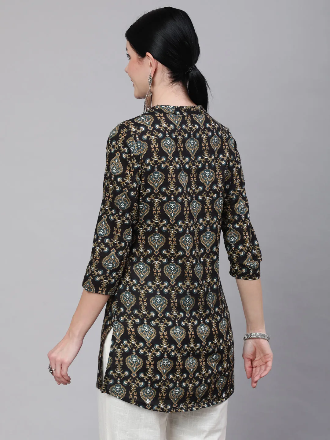 Women Black Ethnic Printed Straight Tunic With Three Quarter Sleeves